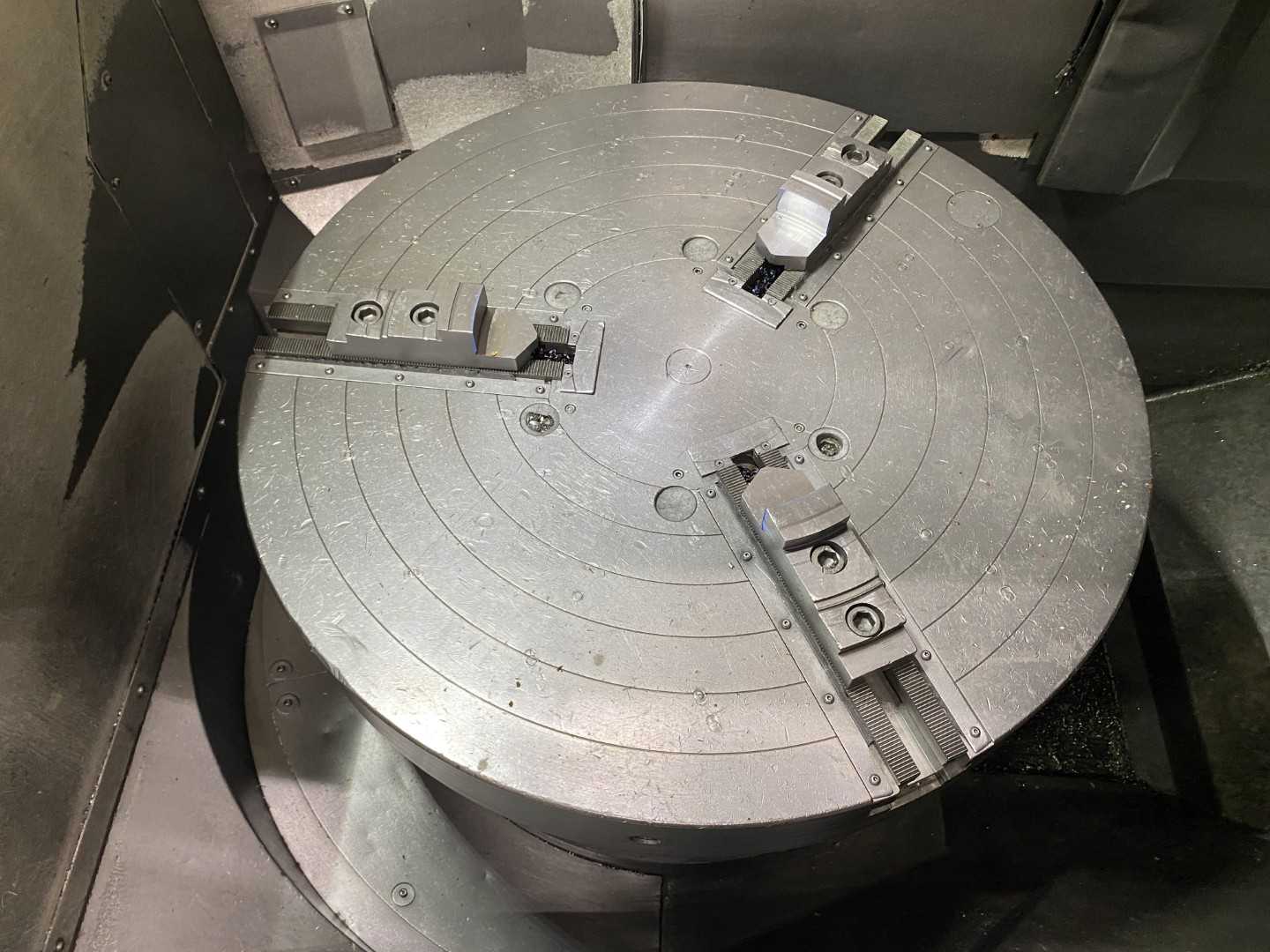 Mazak Megaturn Nexus 900 CNC Vertical Turning Center Mazatrol Matrix Nexus, 24,084 Hours, 2013, 36" Chuck, 39.37" Swing, 36.22" Turn Dia, 31.50" Turn Height, 12-Station Turret