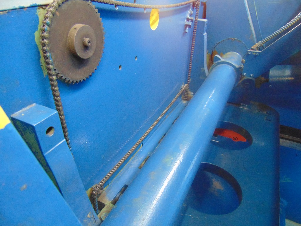 Columbia 0604L Metal Shear - 3/16" x 52" Blade, 7 Gauge - Heavy-Duty Industrial Cutting Machine