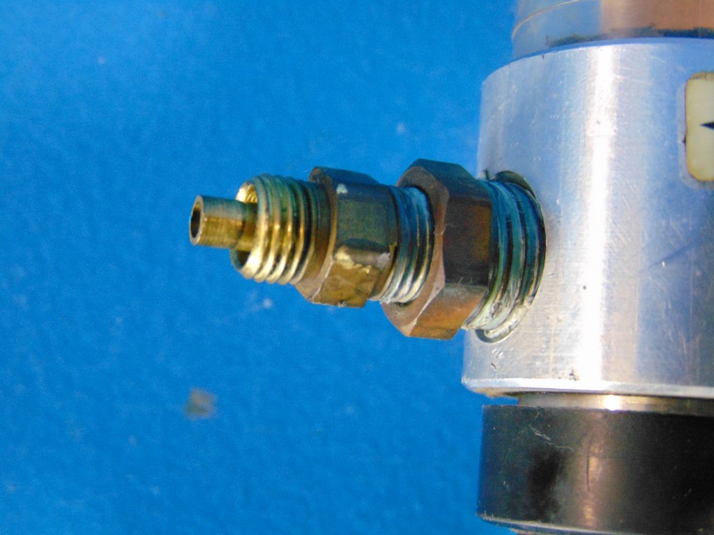 Plug-In Pressure Reducer Compressed Air  with Water Separator