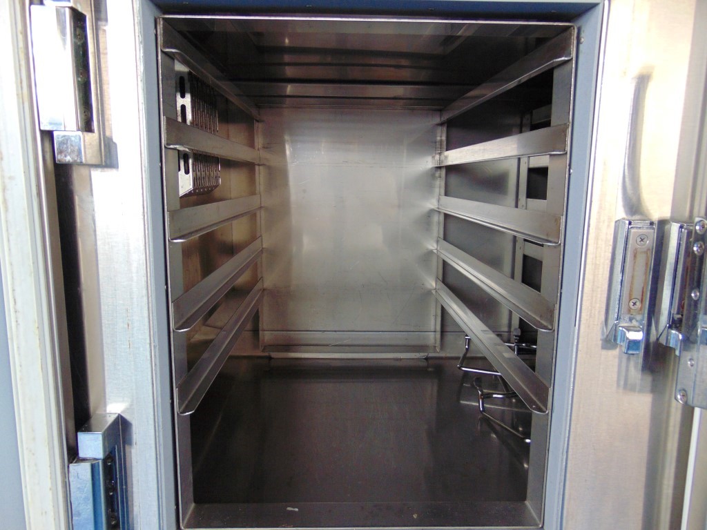 Atlas RB-5 9ft Refrigerated Salad Bar - Buffet Serving Line with Food Guard - Commercial Kitchen Equipment