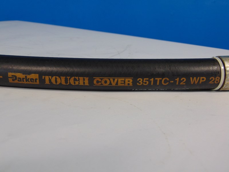 Parker 351TC-12 TOUGH Cover Hydraulic Hose (3/4") I.D. X 25 1/2" 4000psi 