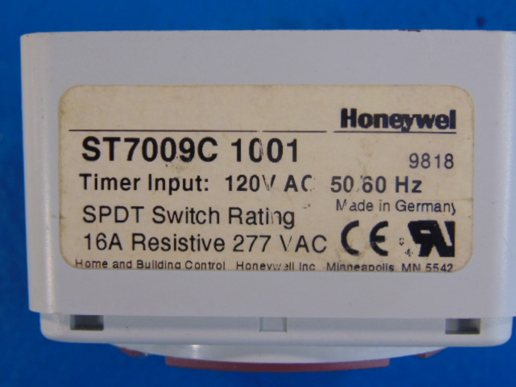 Honeywell Grasslin ST7009C 1001  120V 50/60HZ 16A Electronic Programmable Timer 