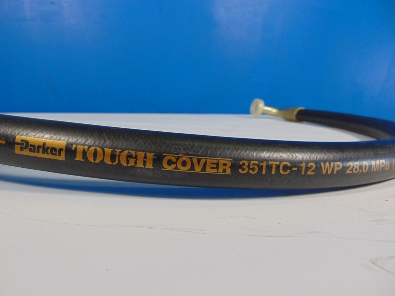 Parker 351TC-12 TOUGH Cover Hydraulic Hose 3/4" I.D. X 44 1/2" 4000psi 