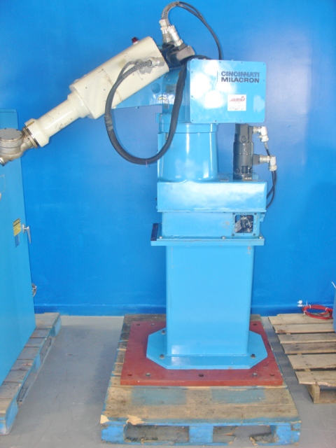 Cincinnati Milacron T3-726 Robotic Arm - Industrial Automation & Precision Control