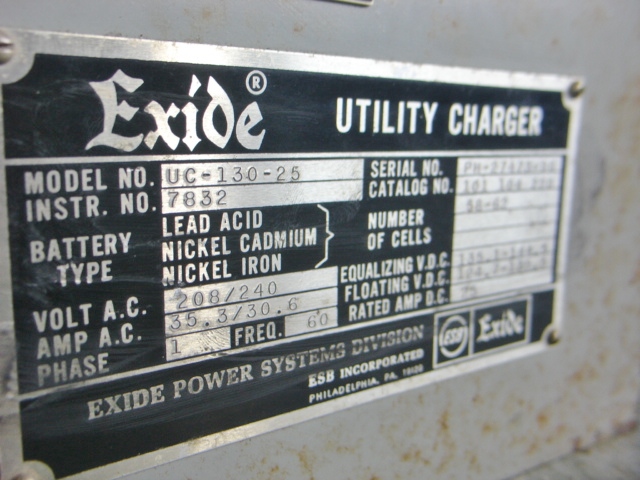 EXIDE UC-130-25 UTILITY CHARGER 208/240Volts , 35.3/30.6 Amps A.C.