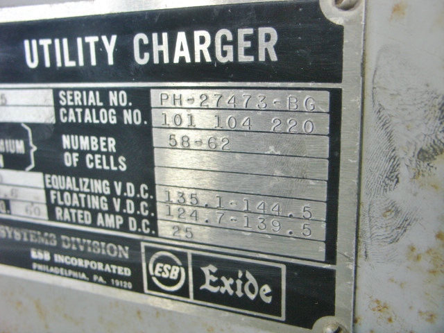 EXIDE UC-130-25 UTILITY CHARGER 208/240Volts , 35.3/30.6 Amps A.C.