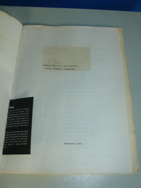 QUEUE 2110 CO2 Incubator w/ manual & Nuaire NU-1558 air pump