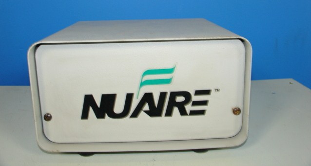 QUEUE 2110 CO2 Incubator w/ manual & Nuaire NU-1558 air pump