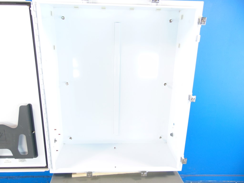 HOFFMAN AH918405 Power Panel TYPE 1 ENCLOSURE 13.5" x 31.5" x 38.5"