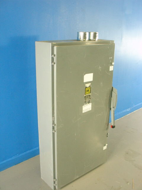 600 amp Square D FUSEABLE SAFETY SWITCH 240 VAC Type 1 Enclosure