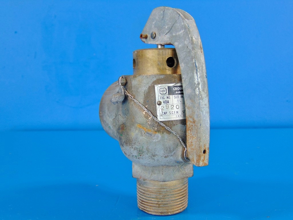 Crosby relief valve 40A 1 1/4" CAP 2920SCFM 300PSI