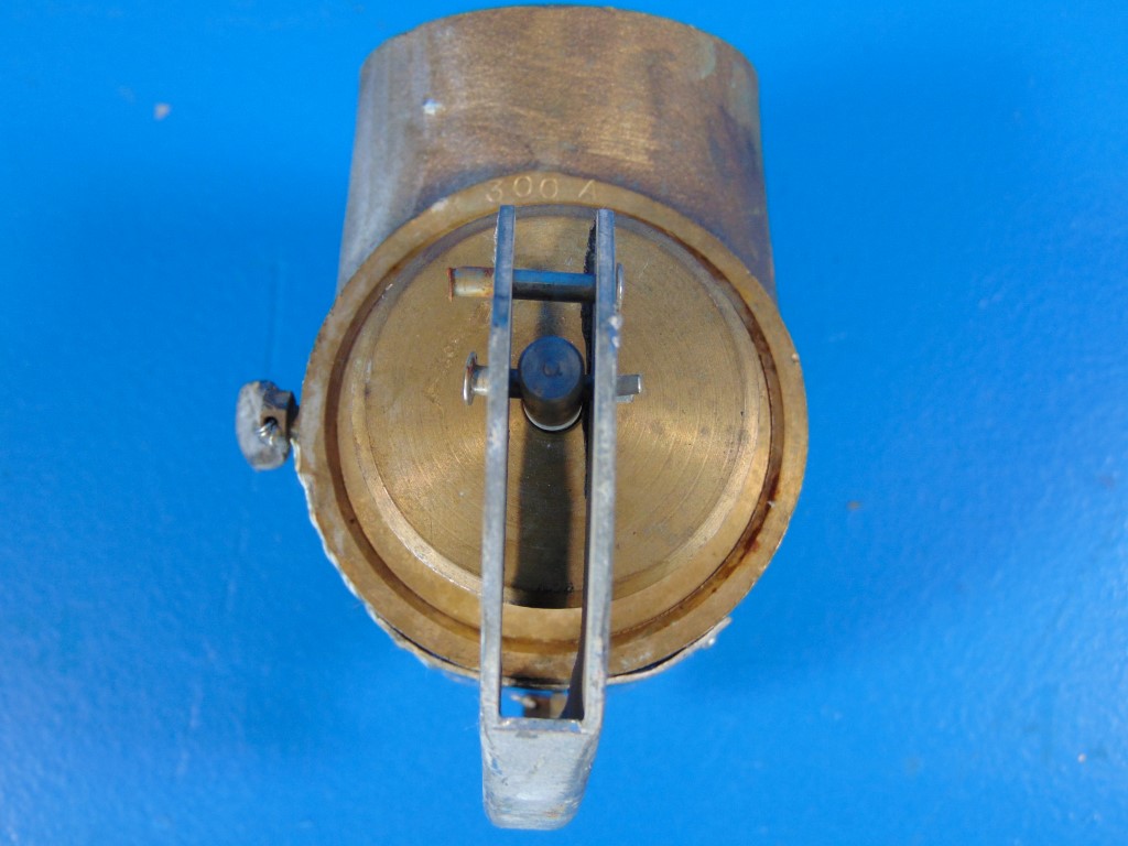 Crosby relief valve 40A 1 1/4" CAP 2920SCFM 300PSI