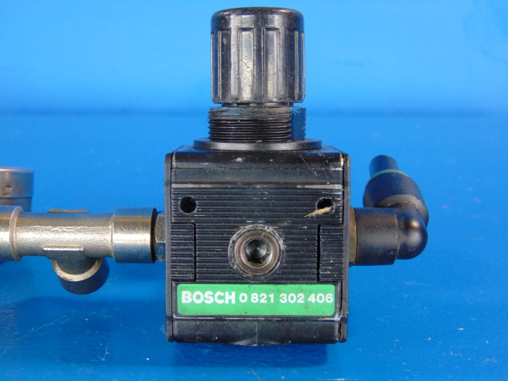 Bosch 0 821 302 406 Lubricator w/ Gauge 