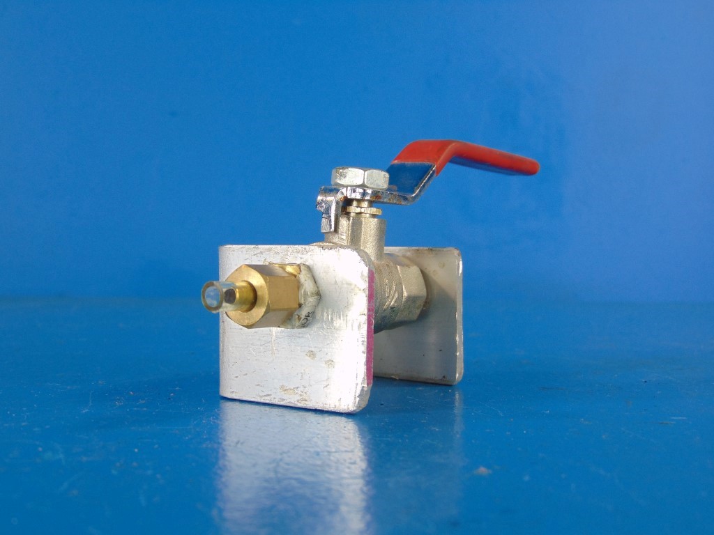 1/4" - Magnus Brass Ball Valve ON/ OFF