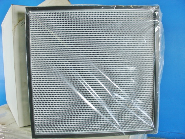 Qty of 2 - Dayton Air Filter 9NDG8 24x24x5.88 99.97% @0.03 Micron, SCFM 400