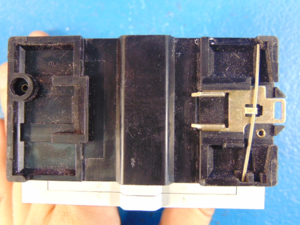 Telemecanique GV1-M07 1.6 amp - 2.5 amp Motor Circuit Breaker w/ Auxiliary Conta