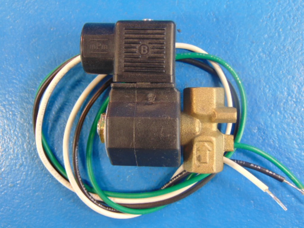 D249 2-way solenoid valve, G 1/4 ", brass, normally closed