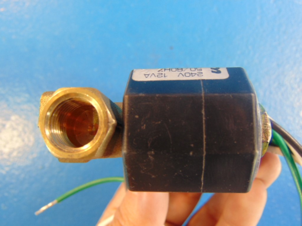 D249 2-way solenoid valve, G 1/4 ", brass, normally closed