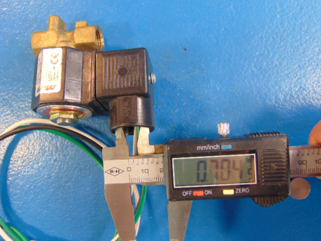 D249 2-way solenoid valve, G 1/4 ", brass, normally closed