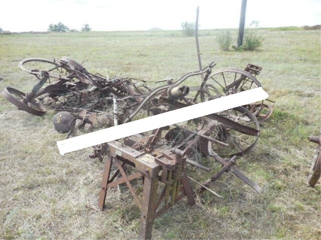 Mixed Lot of Antiques Farming Equipment (In person viewing only)