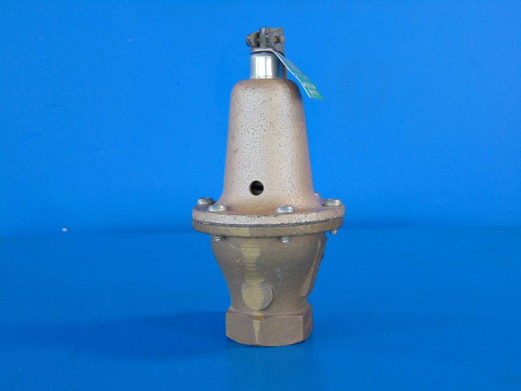 Watts 174A-M1 Regulator 1 1/4"  Water Pressure Safety Release Valve