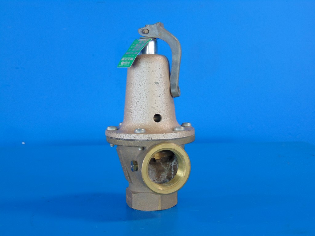 Watts 174A-M1 Regulator 1 1/4"  Water Pressure Safety Release Valve