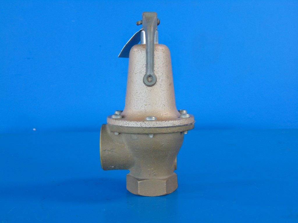 Watts 174A-M1 Regulator 1 1/4"  Water Pressure Safety Release Valve