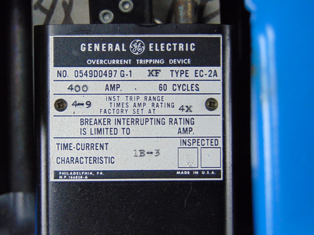 GE General Electric 3P 600V 600A CIRCUIT AIR BREAKER AK 2-25-2 (Bent from side)