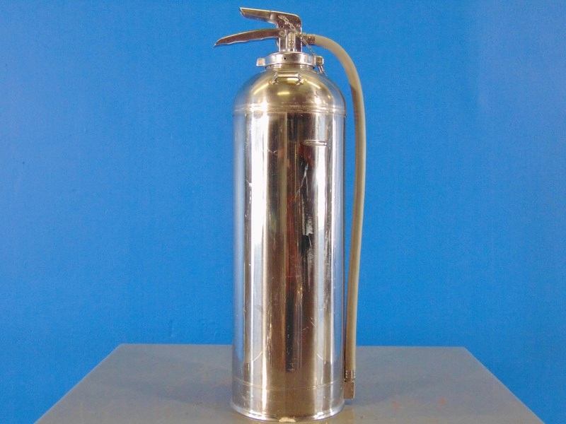 SECO 38-SSA Class A WALL BRACKET Water Fire Extinguisher