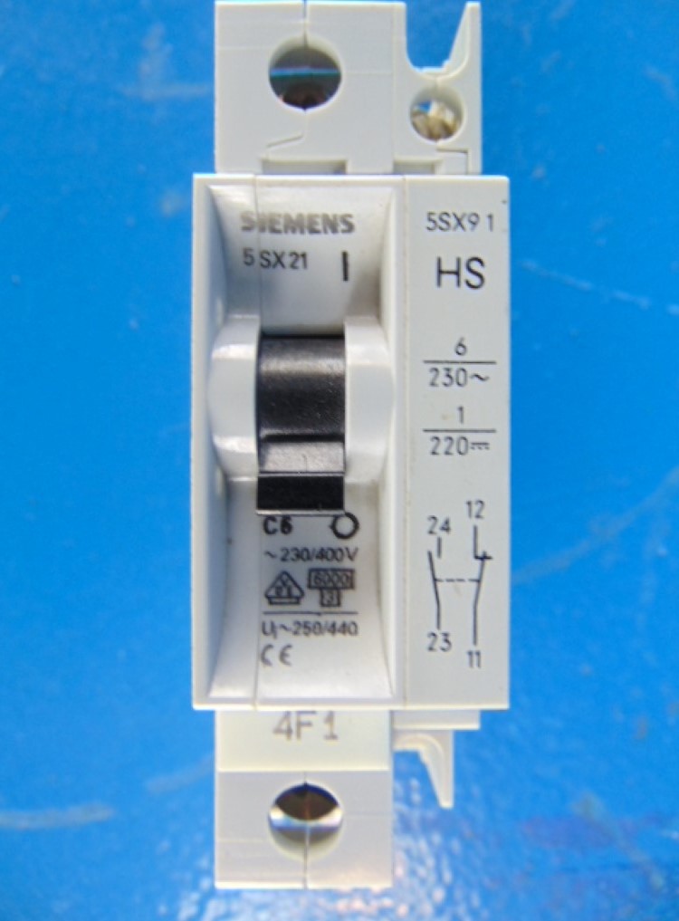 SIEMENS 5SX21 & 5SX9 BREAKER 230/400V