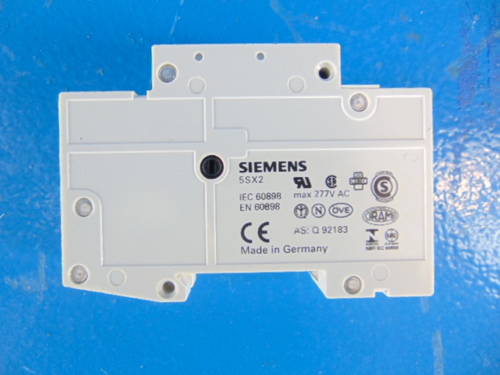 SIEMENS 5SX21 & 5SX9 BREAKER 230/400V