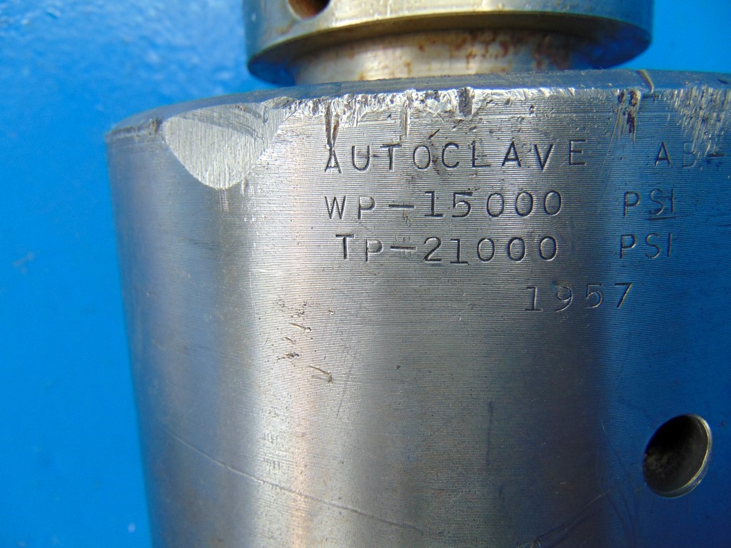 152" AUTOCLAVE REACTOR AB 1180 2 WP 15000 PSI @ 950F TP 21000 PSI @ 72F make off