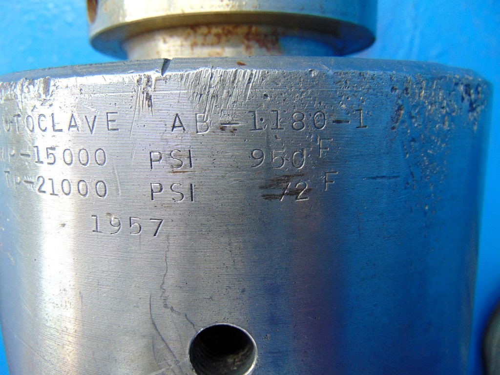 152" AUTOCLAVE REACTOR AB 1180 2 WP 15000 PSI @ 950F TP 21000 PSI @ 72F make off