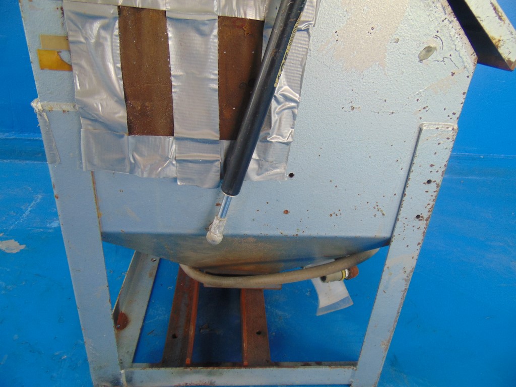 Trinco 20/88-ST Dry Blast Sandblast Cabinet without Glass and Stand