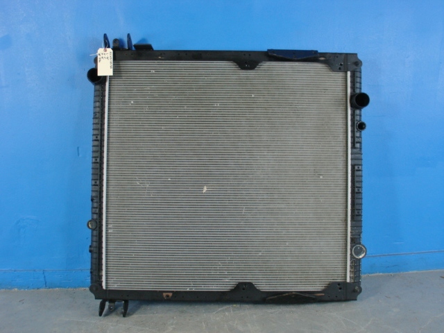 MODINE Radiator 05 26619 004 & A05 26614-044