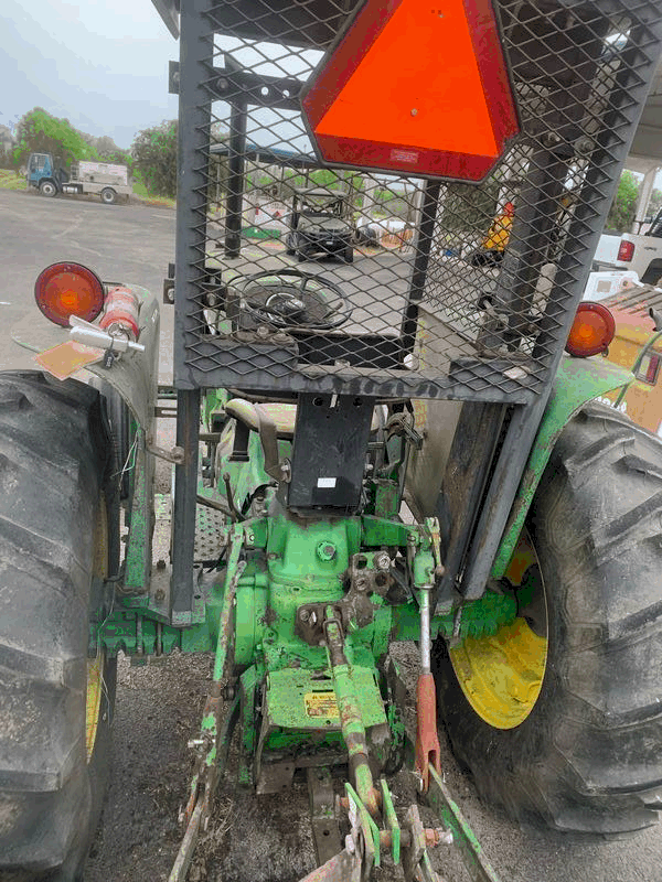 1990 JOHN DEERE 2355 FARM TRACTOR 