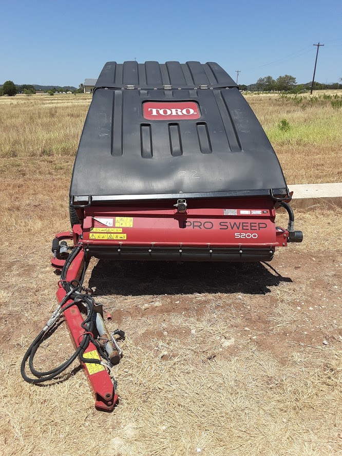 2008 Toro Pro Sweeper 5200 #07065 