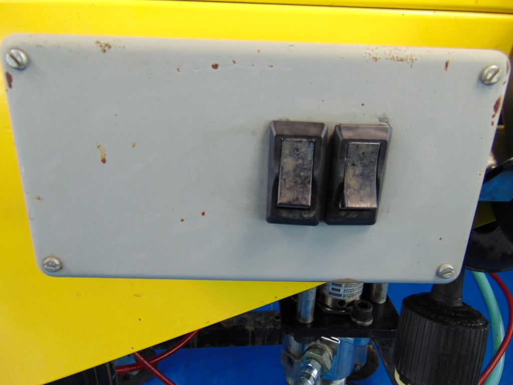 Armacoatings 2-B Polyurea Spray Foam System - 230V, 5000 PSI - Pneumatic Application Unit with Accessories