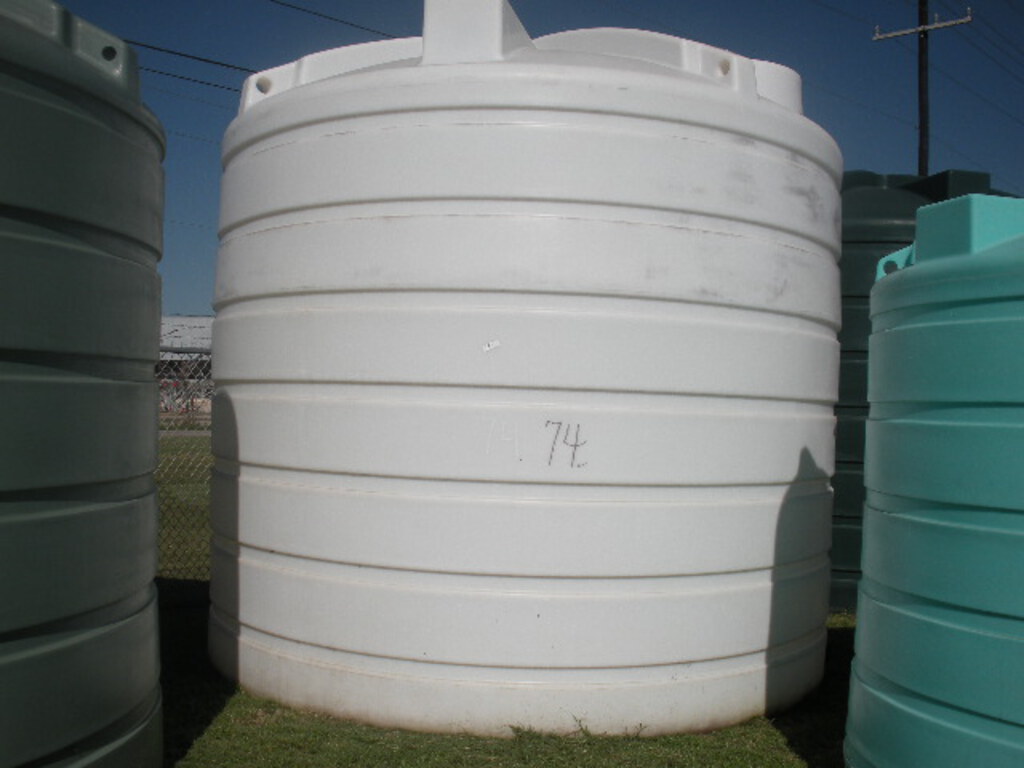 8000 Gallon Enduraplas THV08000WH Flat Bottom Storage Tank