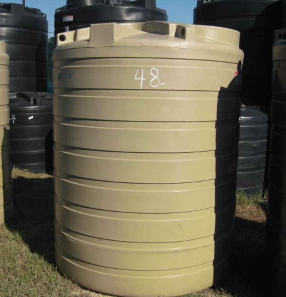 870 Gallon TLV00870BG Water Storage Tank