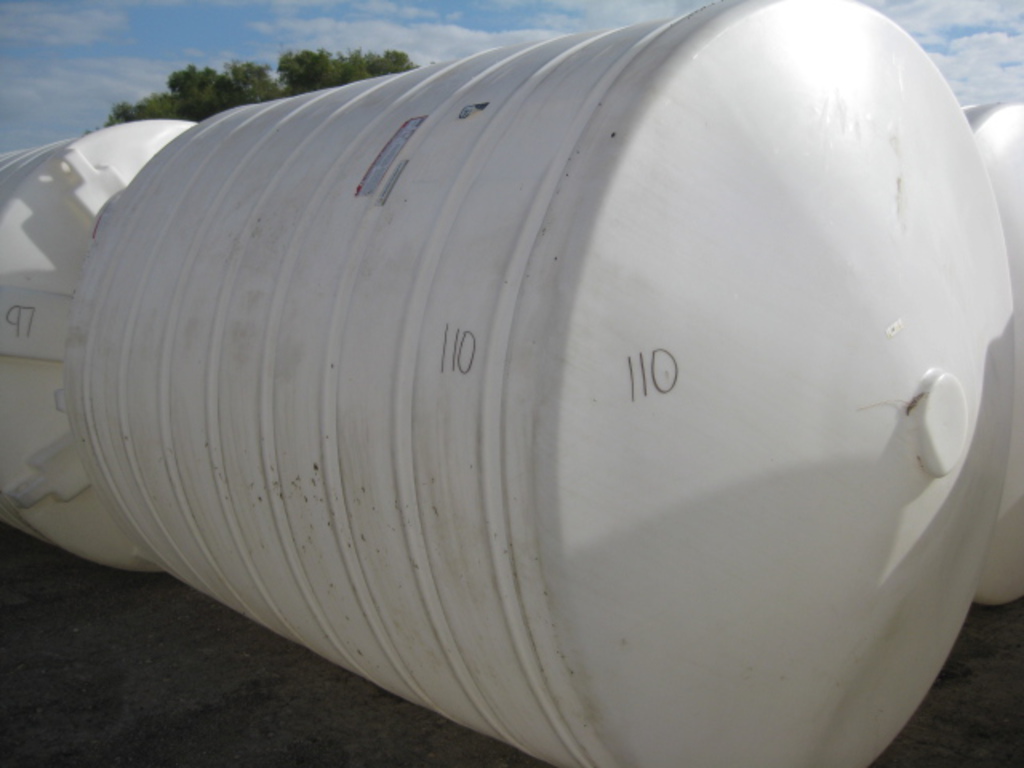 3000 Gallon Cone Bottom Storage Tank THC03000-WH w/o stand
