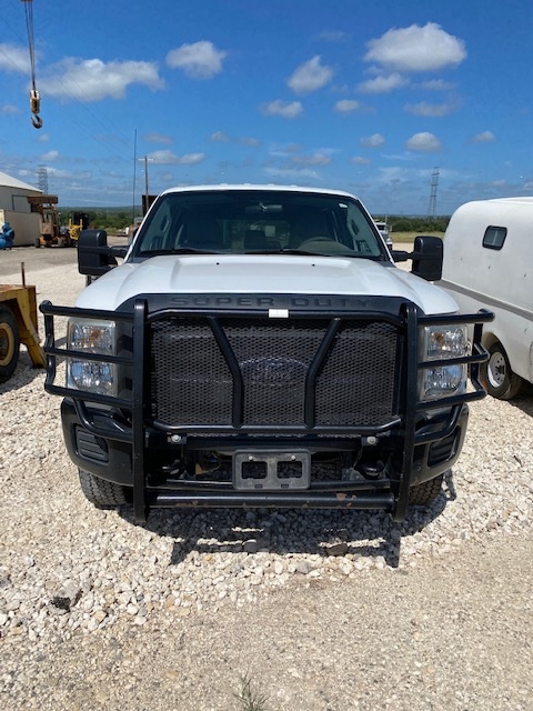 2012 F250 XL Diesel 125k miles Ranch hand grill guard, running board. topper not included