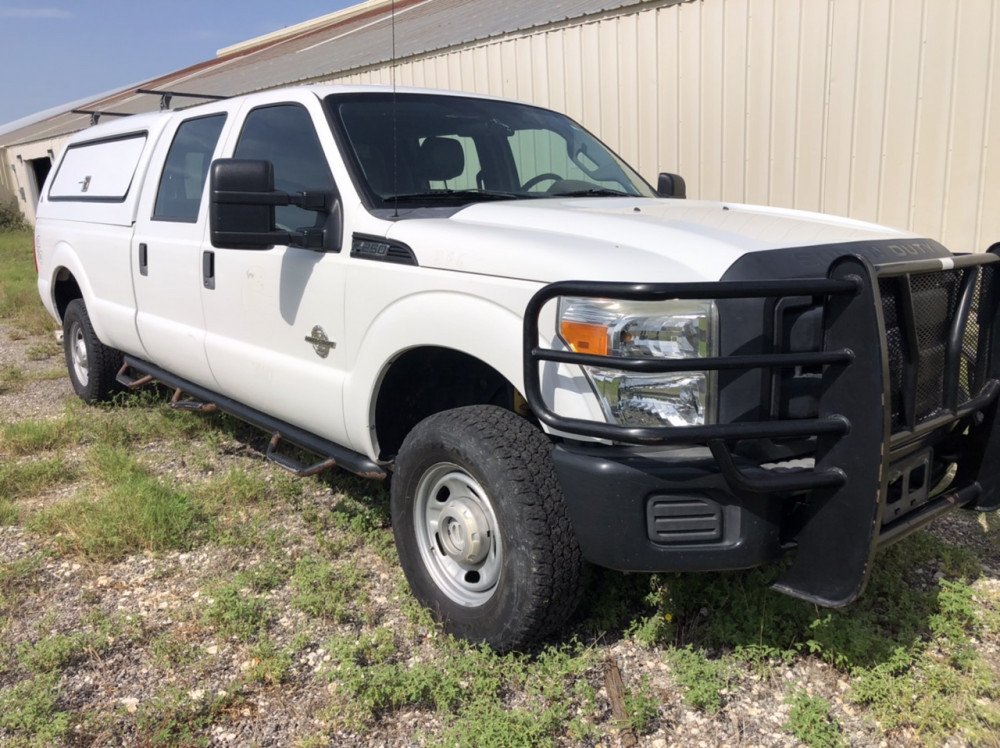 2012 F250 XL Diesel 125k miles Ranch hand grill guard, running board. topper not included