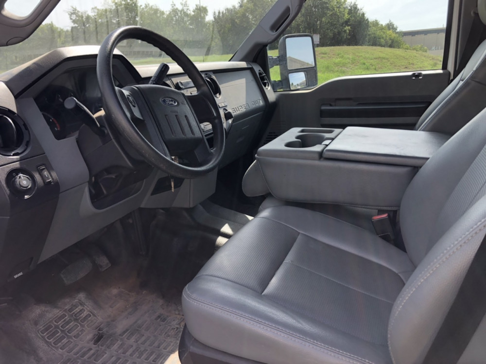 2012 F250 XL Diesel 125k miles Ranch hand grill guard, running board. topper not included
