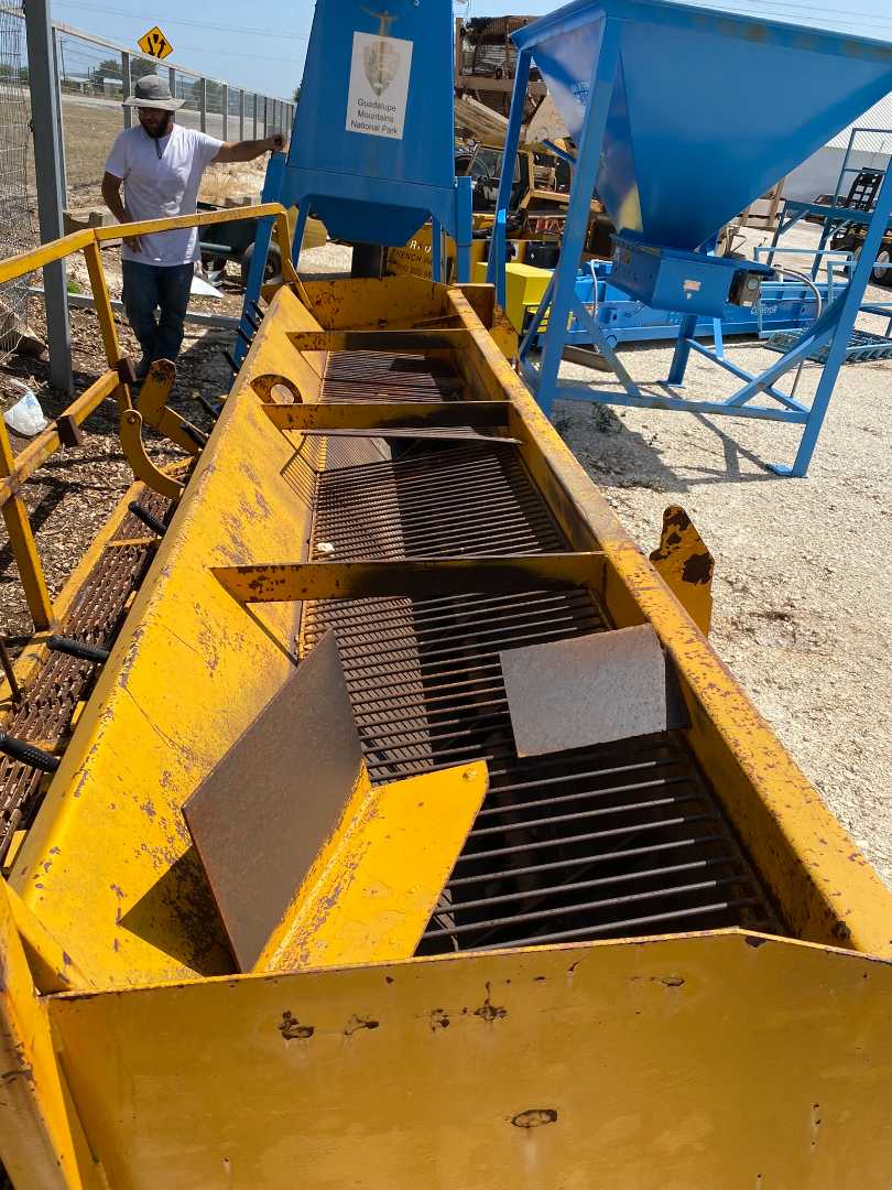 USED W.H. Manufacturing Spread King WH Chip Spreader w/hopper attachment 1385.2 Hours