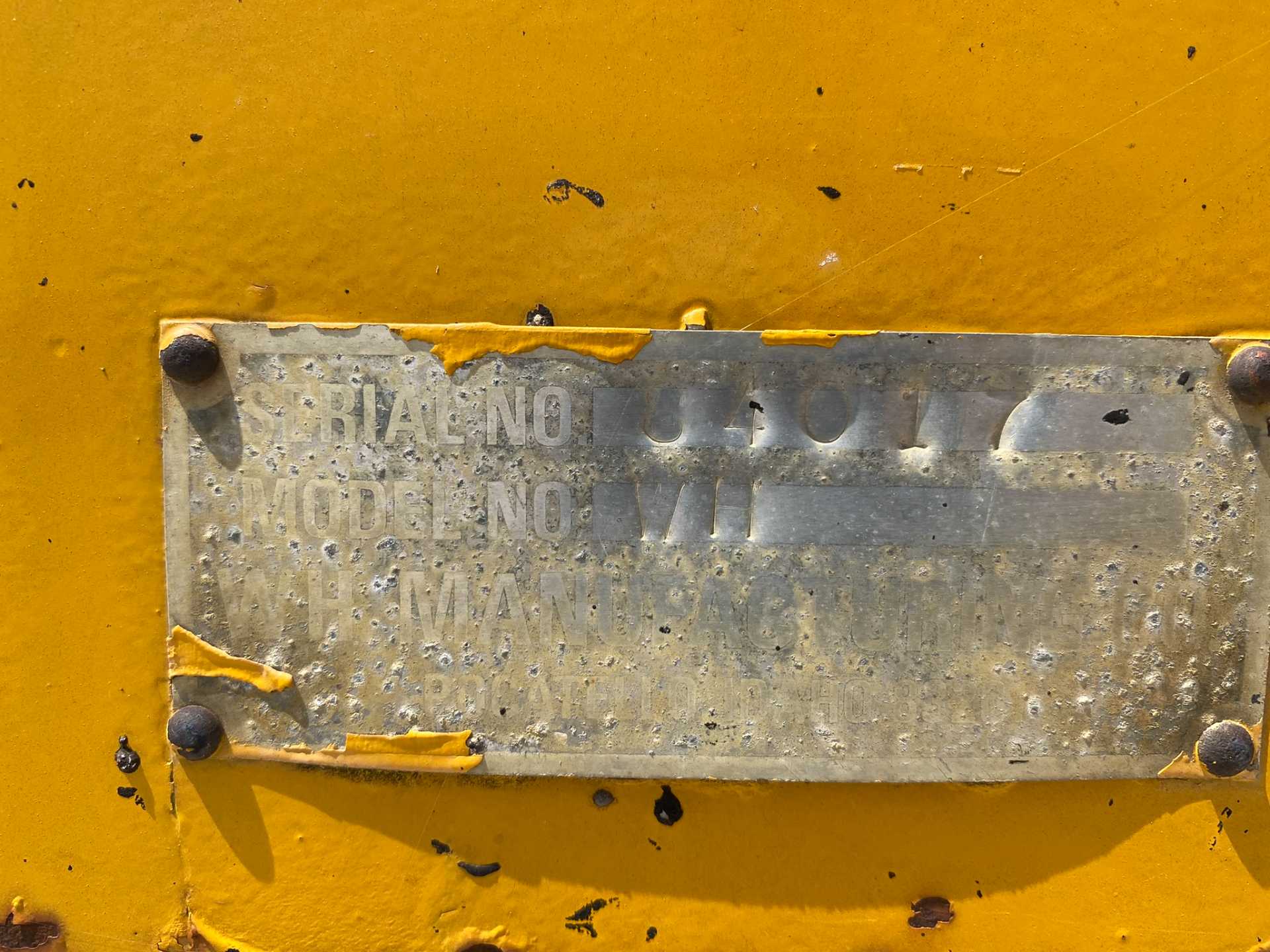 USED W.H. Manufacturing Spread King WH Chip Spreader w/hopper attachment 1385.2 Hours