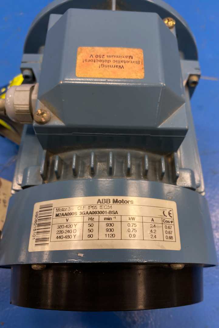 ABB Motor  M2000 M2AA090S 3GAA093001-BSA 