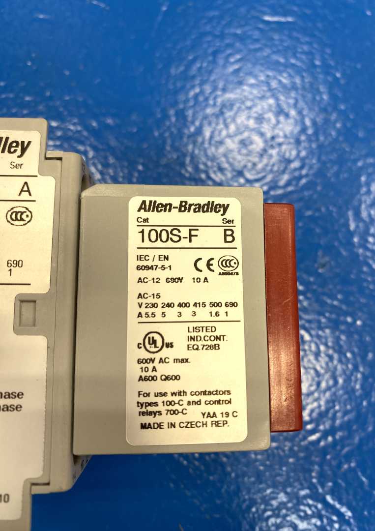 Allen Bradley 700-CF310E Relay w/ 100S-E Guard Master