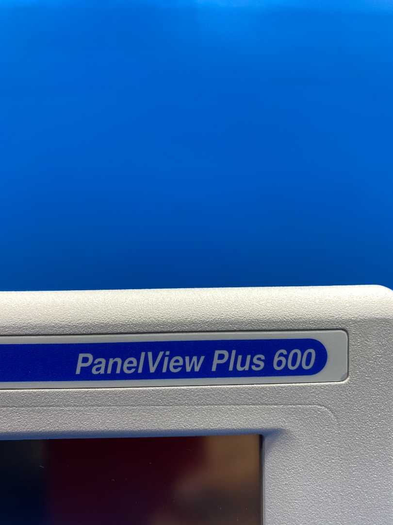 Allen Bradley 2711P 6" Graphic Terminal PanelView Plus 600