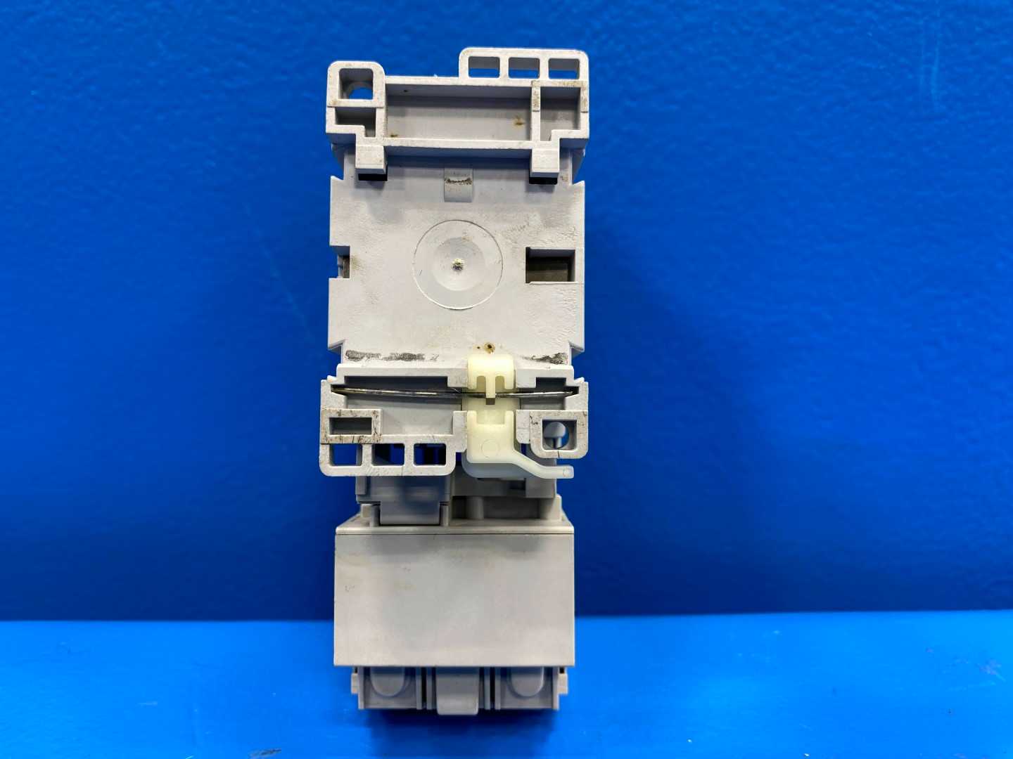 Allen-Bradley 100-C23*10 Standard IEC Contactor